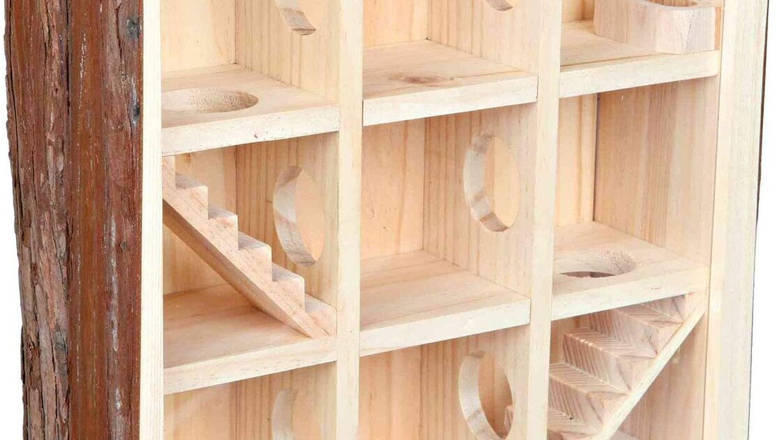 Torre de madeira para hamster, com vários níveis e orifícios
