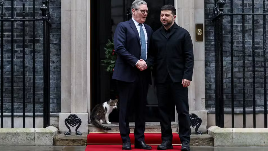 2025-12-08t135404z-807635483-rc2dcia6nn7n-rtrmadp-3-ukraine-crisis-zelenskiy-london.png