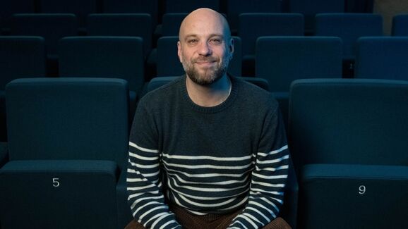 Hugo van der Ding despede-se da sua musa de quatro patas, Madame Koziu