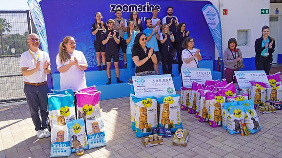 Zoomarine reúne donativos para associações de proteção animal