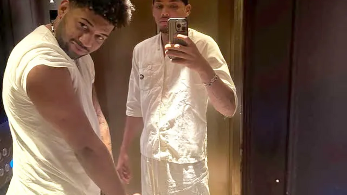 Reid Jahnai Dayson (à direita) e Neal Jabahri Duan (à esquerda) foram detidos.