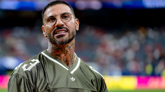 Nem os animais lhe resistem! Ricardo Quaresma partilha vídeo a receber mimos de um orangotango 